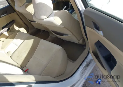 2009 Honda Accord 2.4 Lx z USA, uszkodzony, nr VIN 1HGCP26349A008729